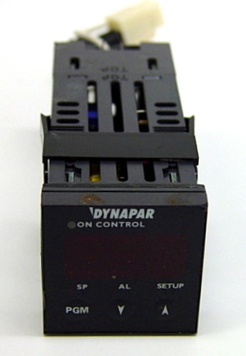 Dynapar T526-220 Temperature Controller T526220