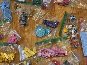 LEGO FRIENDS Heartlake Shopping Mall 41058 1120 Pieces Complete New Stickers