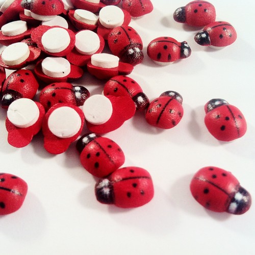 ladybug craft cardmaking toppers 100pcs beautiful LADYBIRDS self-adhesive 10mm