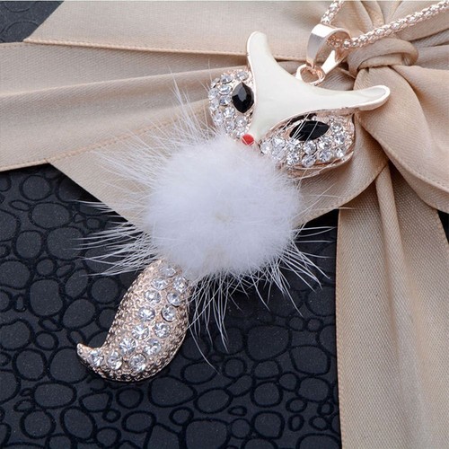 Women Feather Sweater Chain Zinc Alloy Necklace Rhinestone Pendant Sweater