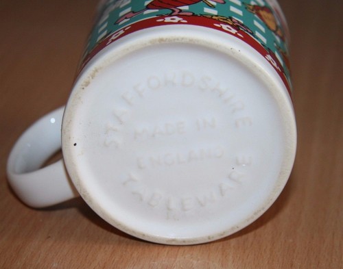 Vintage Winnie the Pooh Disney /'The Butterfly Was Pretty/' Coffee Tea Mug Cup