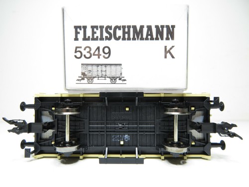 Fleischmann 5349 K 216HO //16 Top in OVP Güterwagen creme der DR // Münster