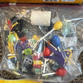 LEGO Batman Movie: The Joker Balloon Escape 70900,  Marvel 76004 Spider-Man