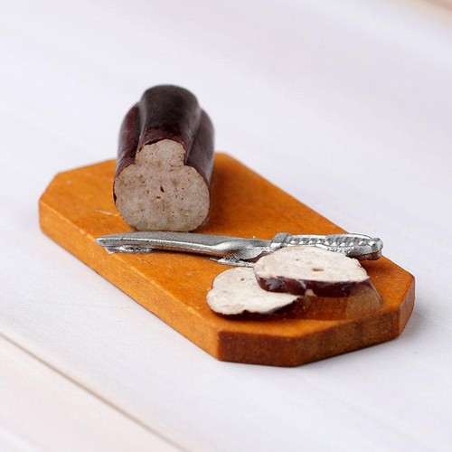 Dollhouse Miniatures 1:12 Scale Cutting Board with Cheese