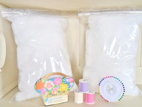 Vintage Sewing Box /& Supplies Patchwork Quilting Kit Included Cushion Craft Sale
