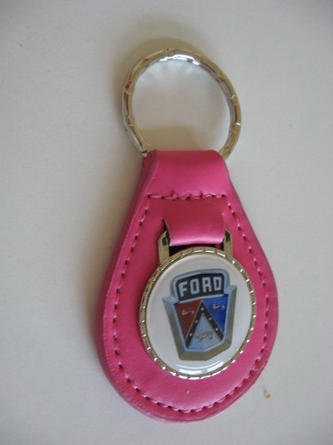 1940/'s 1950/'s 1960/'s FORD CREST EMBLEM LOGO VINTAGE KEYCHAIN KEYRING NEW PINK