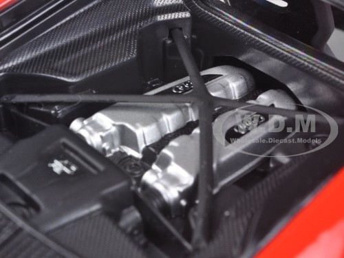 AUDI R8 V10 PLUS RED EXCLUSIVE EDITION 1//18 DIECAST MODEL BY MAISTO 38135