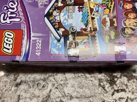 NIB! 2017 LEGO Friends 41322 •Snow Resort Ice Rink• 307 pcs. Age 6-12 Stephanie