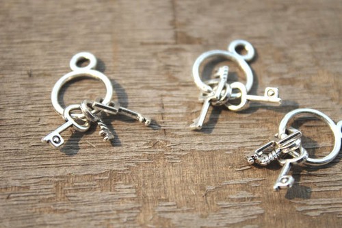 25pcs Set of Keys Charms silver tone Set of Keys Charms Pendant 25x14mm