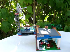 LEGO City 4440 Forest Police Station Set + 4437 Forest Running