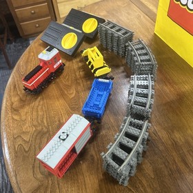 Lego Train 9V Partial Set 4563 Load N' Haul Railroad vintage rare 1991 w/ Extras