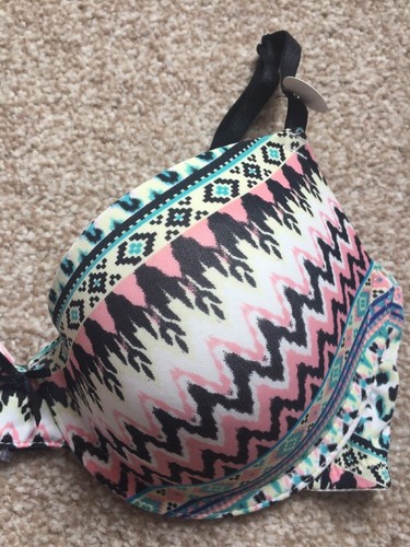 Primark Secret POSSEDIMENTI Imbottito U//cablata T-Shirt Taglia di reggiseno 34 A Multi Colore