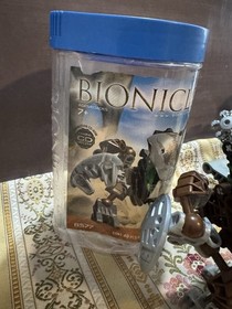 LEGO BIONICLE Lot of 4 8575, 8576, 8565, 8577 w/Masks 2 Canisters