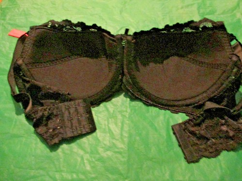 Daniel Axel pretty Black Lightly padded underwire lace bra size 34 B