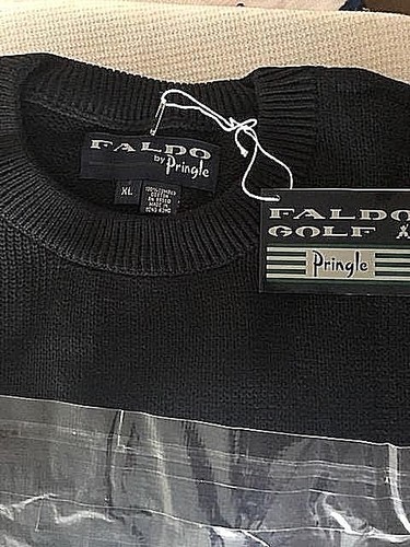 New Mens Pringle L or XL Black Crewneck Sweater with Maize Lion Logo $90 value
