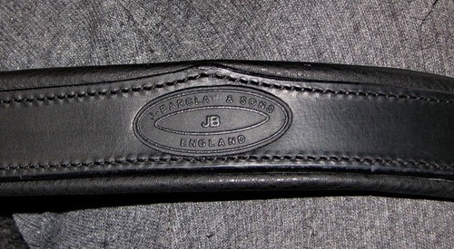 FSS Slimline en forme de Confort Rembourré headiece Crown Manivelle Cavesson Everyday Bridle