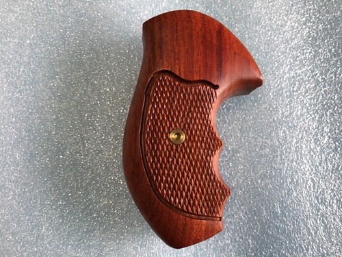 TAURUS SMALL FRAME NEW HARDWOOD GRIP FOR TAURUS M 85 .38 SPECIAL 2”