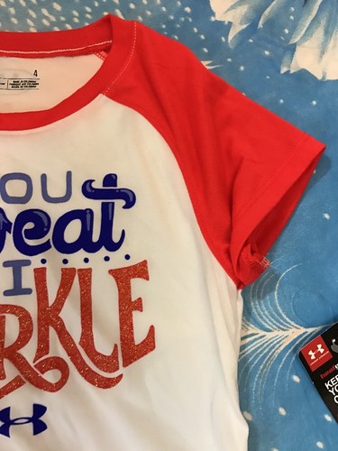 Under Armour Girls You Sweat I Sparkle Tee White /& Fast Lane Novelty Shorts 4