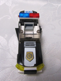VINTAGE LEGO WORLD CITY 7030 SQUAD CAR 2003