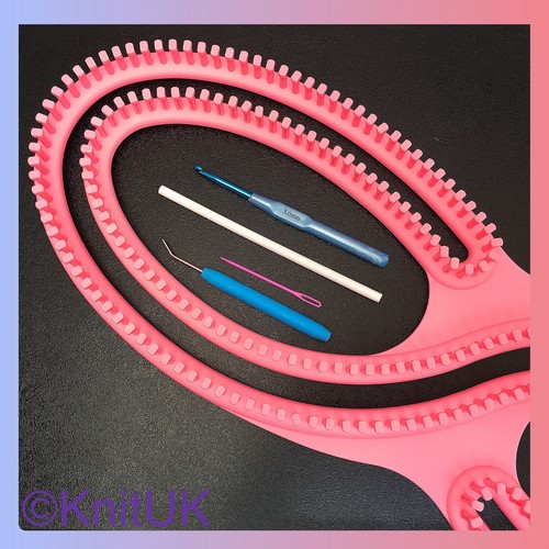 Serenity Knitting Loom con 294 pioli Knituk S-Guaina EXTRA-esegue il pegging sono montati in.