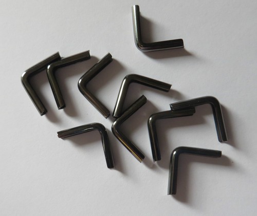 100 pistola in metallo finitura in pelle ALBUM cartelle angolo Protettori 10mm x 10mm