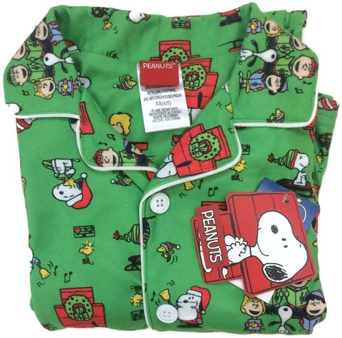 Snoopy Christmas Green Coat-Style Pajamas for Boys Peanuts Charlie Brown Holiday