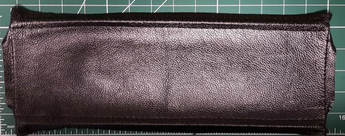 Noir cuir chutes