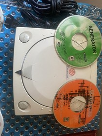 SEGA Dreamcast/2 controllers/ 2 Demos/ Working and Tested