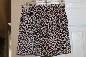 Girls-pink-spot-leopard-print-animal-print-skirt-Size-5-EUC
