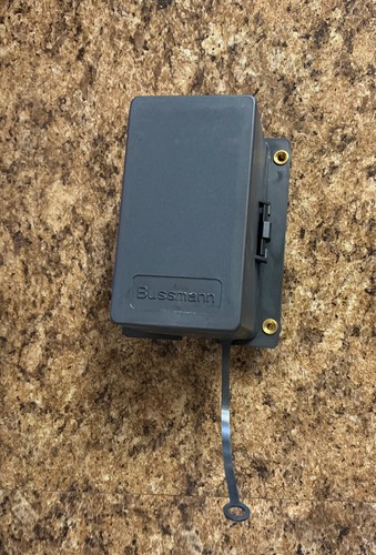 COOPER BUSSMANN 15303-1-1-4 POWER DISTRIBUTION MODULE