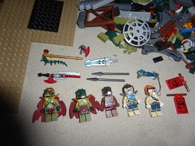 LEGO LEGENDS OF CHIMA 70014 THE CROC SWAMP HIDEOUT CROMINUS CRAGGER MINI FIGS