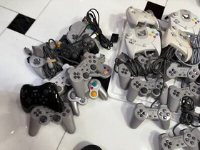 Clean Retro Video Game Controllers - PS1, PS2, Dreamcast + Dirty Extras N64 GC