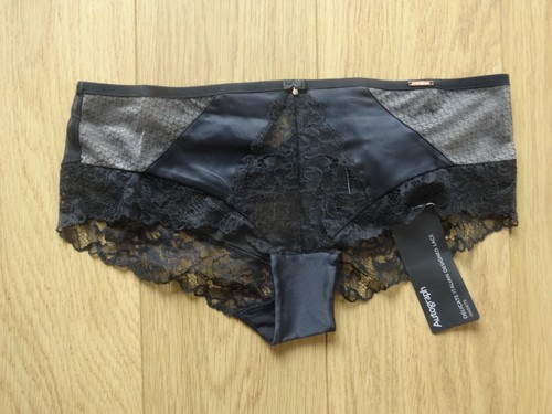 MARKS /& SPENCER AUTOGRAPH BLACK SHORT STYLE KNICKERS UK SIZE 10