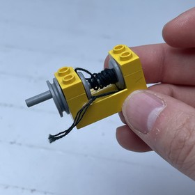 Vintage Lego Land Yellow Castle 375/6075 Winch Part
