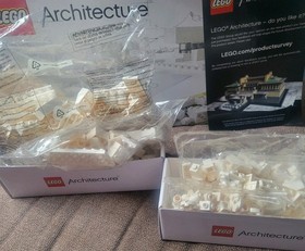 Lego 21050 Architecture Studio Retired Set 1210 Pcs. w Box Manual Trays