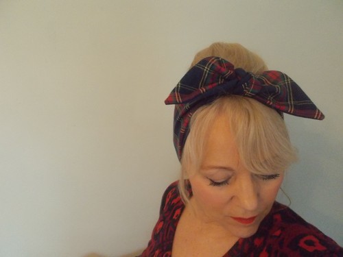 HEAD SCARF TARTAN HAIR BAND NAVY BLUE RED ROCKABILLY PIN UP SWING LAND GIRL