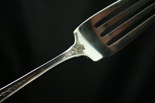 On An Antique 925 Sterling Silver 6.25/" Salad Fork ANT1424