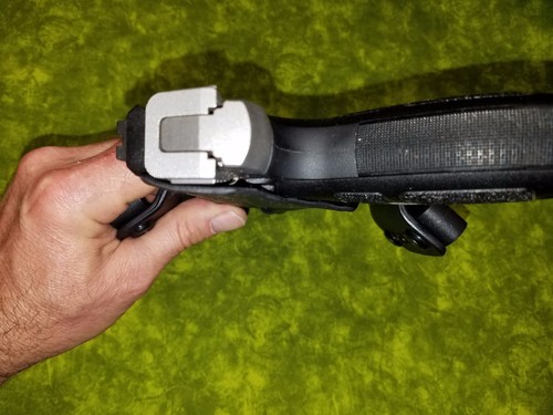 IWB HOLSTER BLACK CARBON FIBER KYDEX FITS SMITH /& WESSON S/&W SW22 Victory