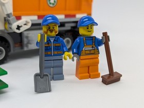 Lego City 60118 Garbage Truck with Minifigures