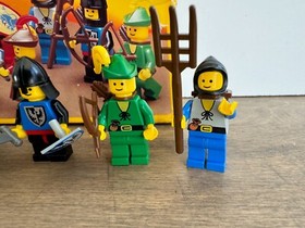 Vintage Lego Castle 6103 - Castle Mini Figures (1988) 100% Complete, Box, Advert