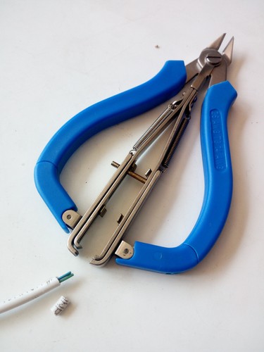 5/" 2 in 1 Wire Stripper and Cutter 26AWG-14AWG