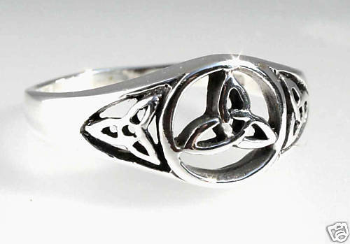 925 Sterling Silver TRIQUETRA Celtic Knot TRINITY Irish Ireland Ring SIZE 6