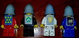 Lego 375 4 Knights 6075 w/ Armor & Stickers cas082s cas084s cas086s cas088s Rare