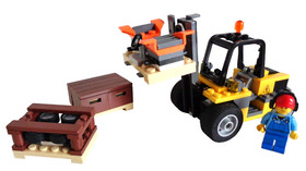 LEGO City 60022 Cargo Terminal 2013 634 Pieces 5 Minifigures & 4 Building Instructions