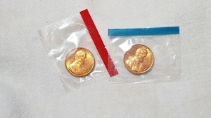 1977-P-D-LINCOLN-MEMORIAL-CENT-BRILLIANT-UNCIRCULATED-MINT-CELLO
