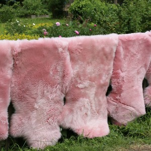 Lammfell ROT FARBEN Merino Schaffell Echt Fell Läufer Deko Sitzunterlage