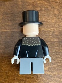 Lego Super Heroes Minifigure DC Batman The Penguin 76010 Rare Two Fur