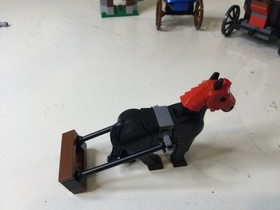 LEGO Castle: Gold Getaway (70401):  INCOMPLETE, READ DESCRIPTION