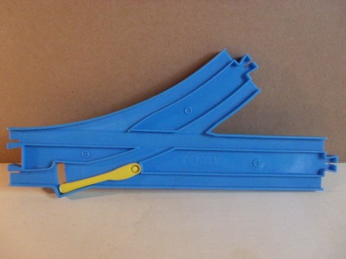 3cm Thomas und seine Freunde Eisenbahngleis 1 x Weiche Feder Spurweite ca