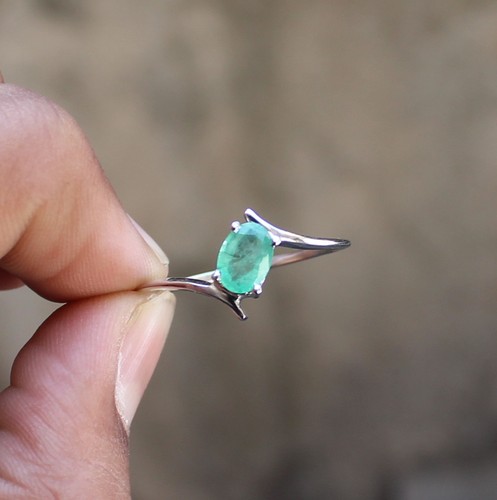 NATURAL EMERALD peut Pierre de Naissance Argent Sterling 925 Bague Fait Main Bijoux 3-13